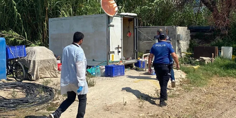 Tarladaki konteynerde yaşayan adam ölü bulundu