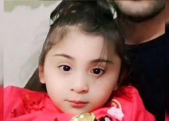 Balkondan düşen 4 yaşındaki çocuk hayatını kaybetti