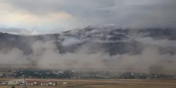 Yüksekova sis altında