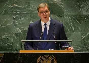 “ABD’nin ve Rusya’nın kölesi değiliz”