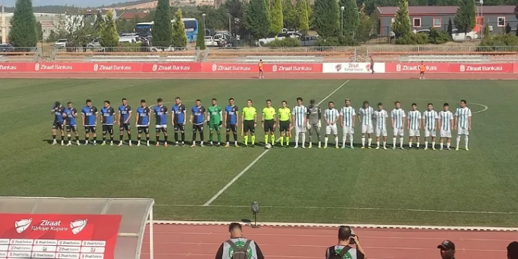 Bursaspor Kupada bir üst tura yükseldi