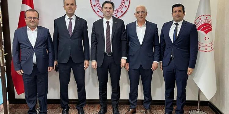 Hasat öncesi Tarım ve Orman Bakanlığı’nda önemli görüşme