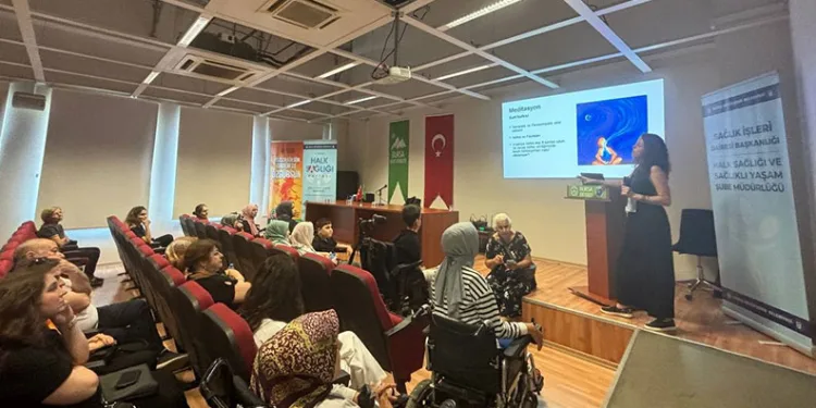 Halk Sağlığı Haftası’nda toplum bilinçlendiriliyor