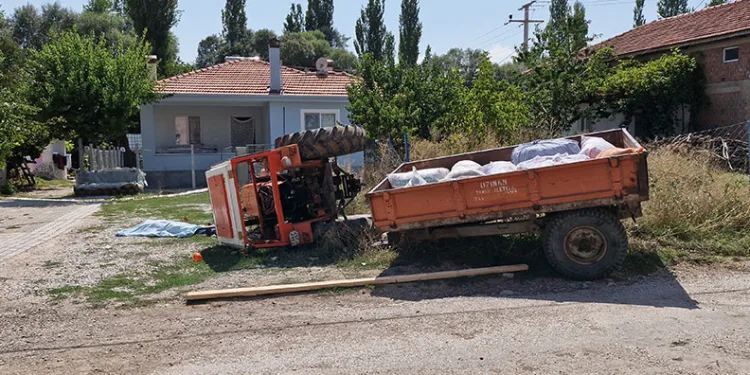 Çorum’da kalp krizi geçiren traktör sürücüsü hayatını kaybetti