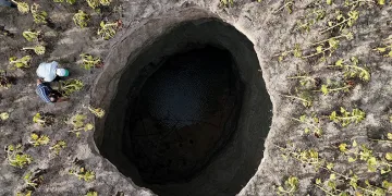 Eskişehir’de dev obruk oluştu