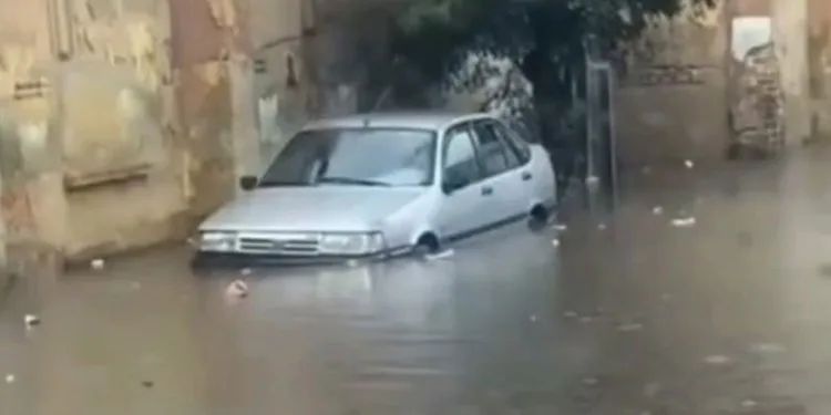 İstanbul’u sağanak vurdu