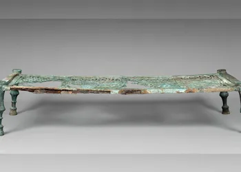 2 bin 500 yıllık bronz sedir Türkiye’ye iade edildi