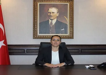 Burdur’un yeni valisi Tülay Baydar Bilgihan şehre atanan ilk kadın vali oldu