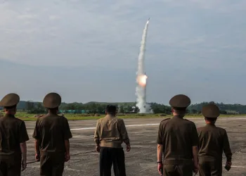 “Süper savaş başlığı taşıyan yeni Hwasongpho-11 başarıyla test edildi”