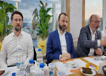 Gediz’de 16 yeni doktor kadrosu onaylandı