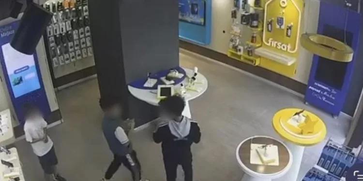 Bursa’da telefon çalan çocuklar yakalandı