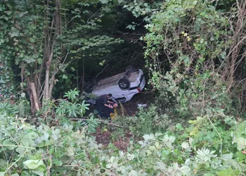 Kastamonu’da otomobil şarampole yuvarlandı: 4 yaralı