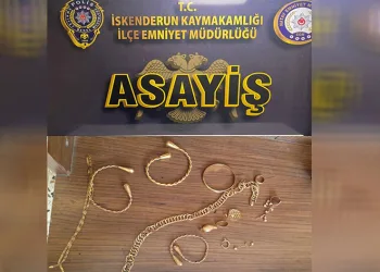 Komşusunu kahve içmeye çağırıp, altınları için öldürmüş