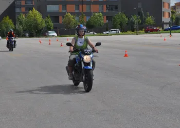Motosiklet ehliyeti talebi katlandı