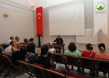 Gözleri görmeden usta sanatçılar yetiştiriyor