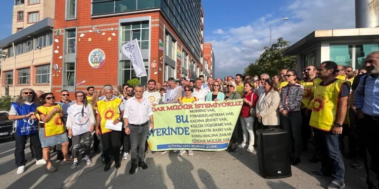 Bursa’da müdür yardımcısına yapılan saldırıya Eğitim-Sen’den kınama