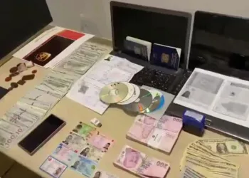 Bursa’da oturma izni için sahte evrak basan şüpheliler yakalandı