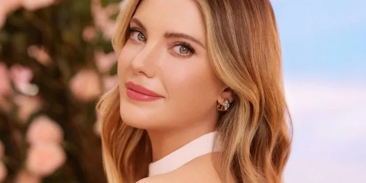 Eda Ece’den minik kızıyla yeni kare