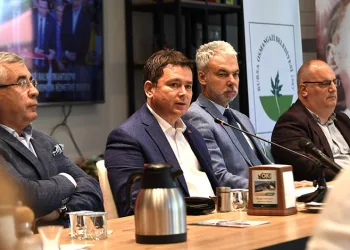 Erkan Aydın muhtarlarla bir araya geldi