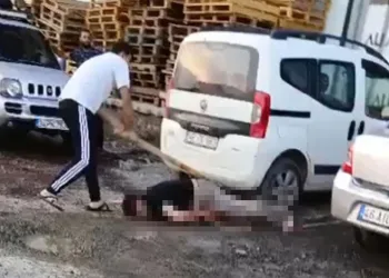 Fazla su isteyince sopayla dövülerek öldürüldü