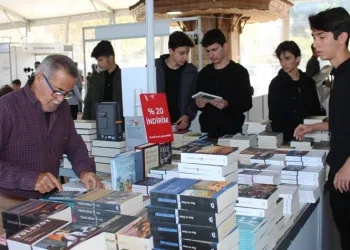Gemlik Kitap Limanı kapılarını açıyor