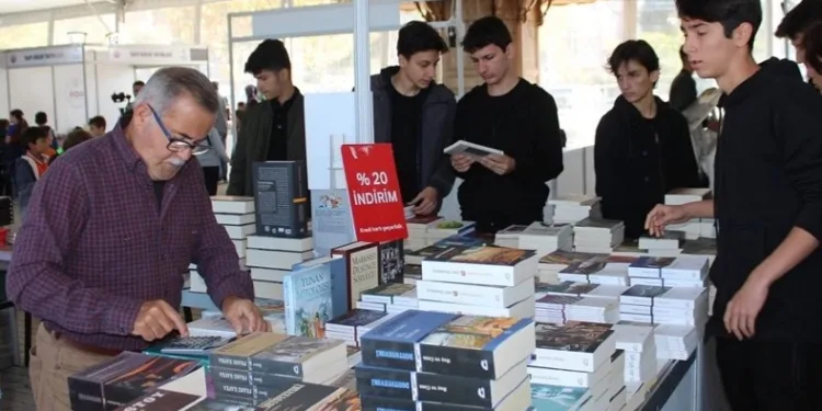 Gemlik Kitap Limanı kapılarını açıyor