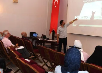 Fotoğraf meraklıları için mobil fotoğrafçılık atölyesi