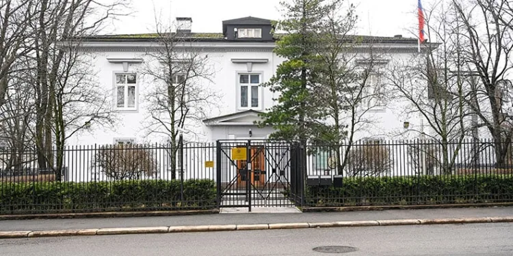 Rusya, Norveç’teki konsolosluk personeli sayısını 2’ye düşürüyor