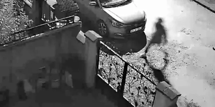 Bursa’da hırsız evin bahçesinden bisiklet çaldı