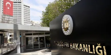 Lübnan’daki vatandaşları uyardı