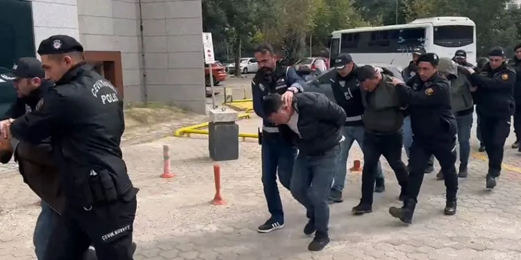 Bursa’da tefeci çetesi çökertildi