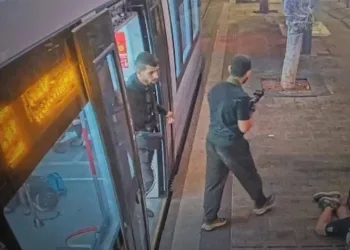 İsrail’deki silahlı saldırıda 8 kişi öldü