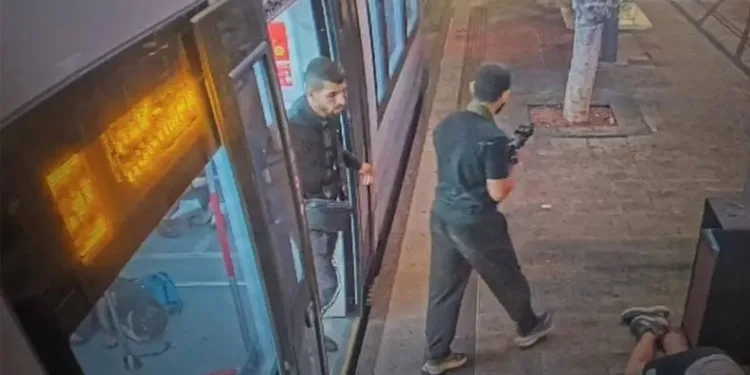 İsrail’deki silahlı saldırıda 8 kişi öldü