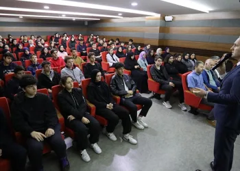 Alper Taban öğrencilerle buluştu
