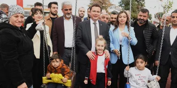 İsmet Paşa Parkı hizmete açıldı