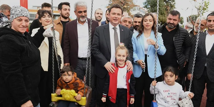 İsmet Paşa Parkı hizmete açıldı