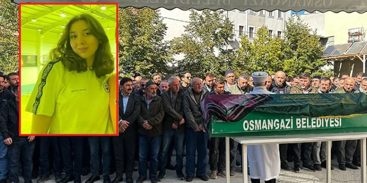 Feci kazada hayatını kaybeden Zeynep gözyaşlarıyla defnedildi