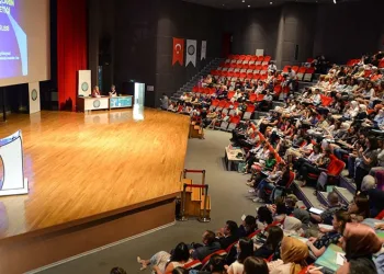 BUÜ’de 1. Pediatrik Psikofarmakoloji Okulu etkinliği