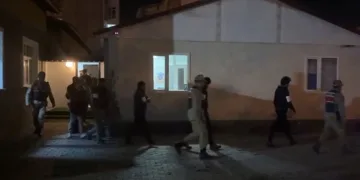 Kars’ta 21 düzensiz göçmen yakalandı