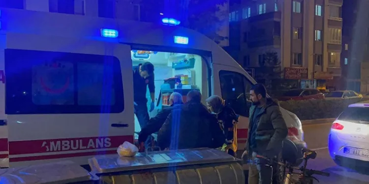 Tartıştığı babasını bıçakla yaraladı