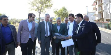 Yeniceköy’de asfalt çalışmaları devam ediyor