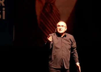 Sunay Akın Bursalılar ile buluştu