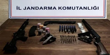 Durdurulan otomobilden cephane çıktı
