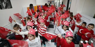 Şehzadeli miniklerin cumhuriyet coşkusu