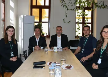Başkan Aras’tan Yeşilay Muğla Şubesine ziyaret