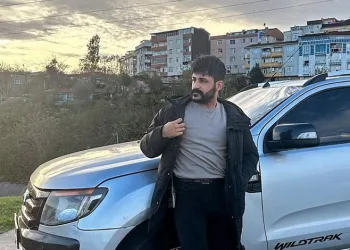 Baraj gölüne düşen oltasını almak isterken boğuldu