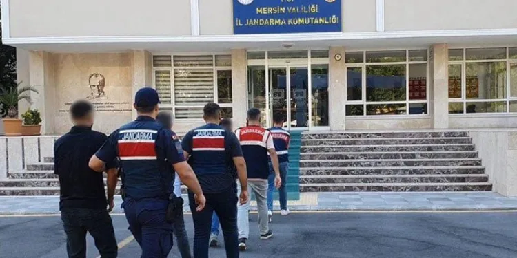 Mersin merkezli göçmen kaçakçılığı operasyonunda 5 şüpheli yakalandı