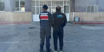 Kasten yaralama suçundan aranan şahsı jandarma yakaladı