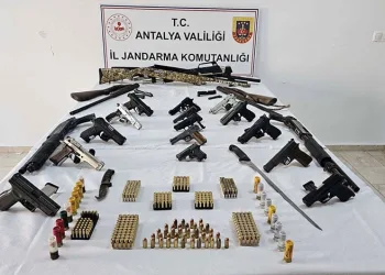 Kilis’te 18 göçmen ile yakalan organizatör tutuklandı