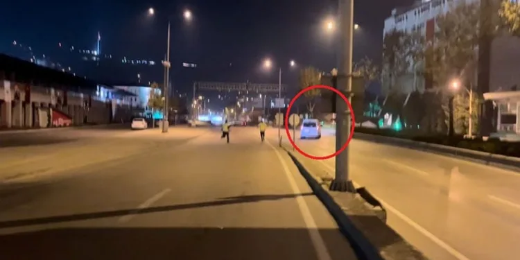 Bursa’da polisi görünce ters şeritten kaçtı